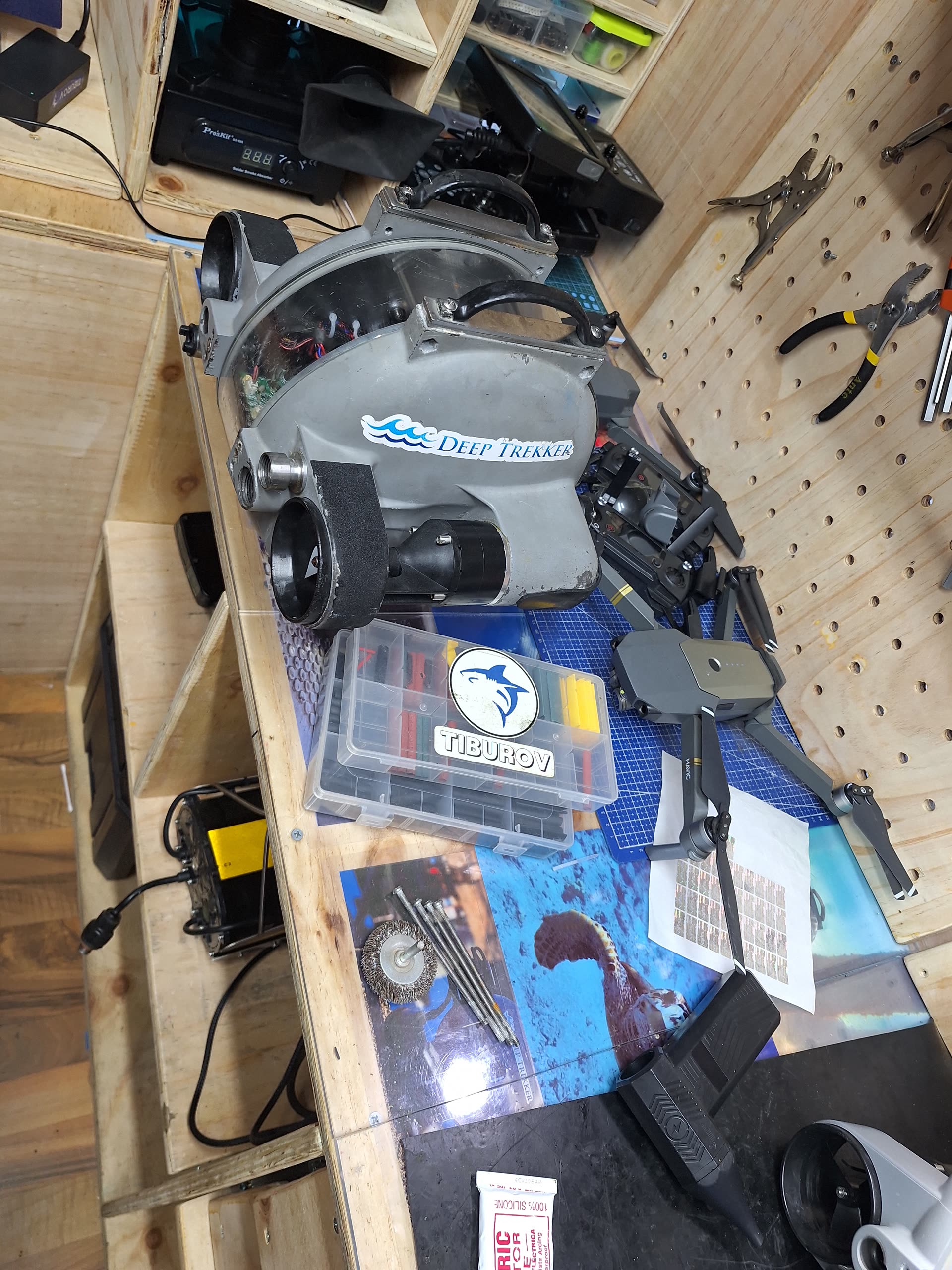 Reparaciones — Tiburov Robótica Submarina